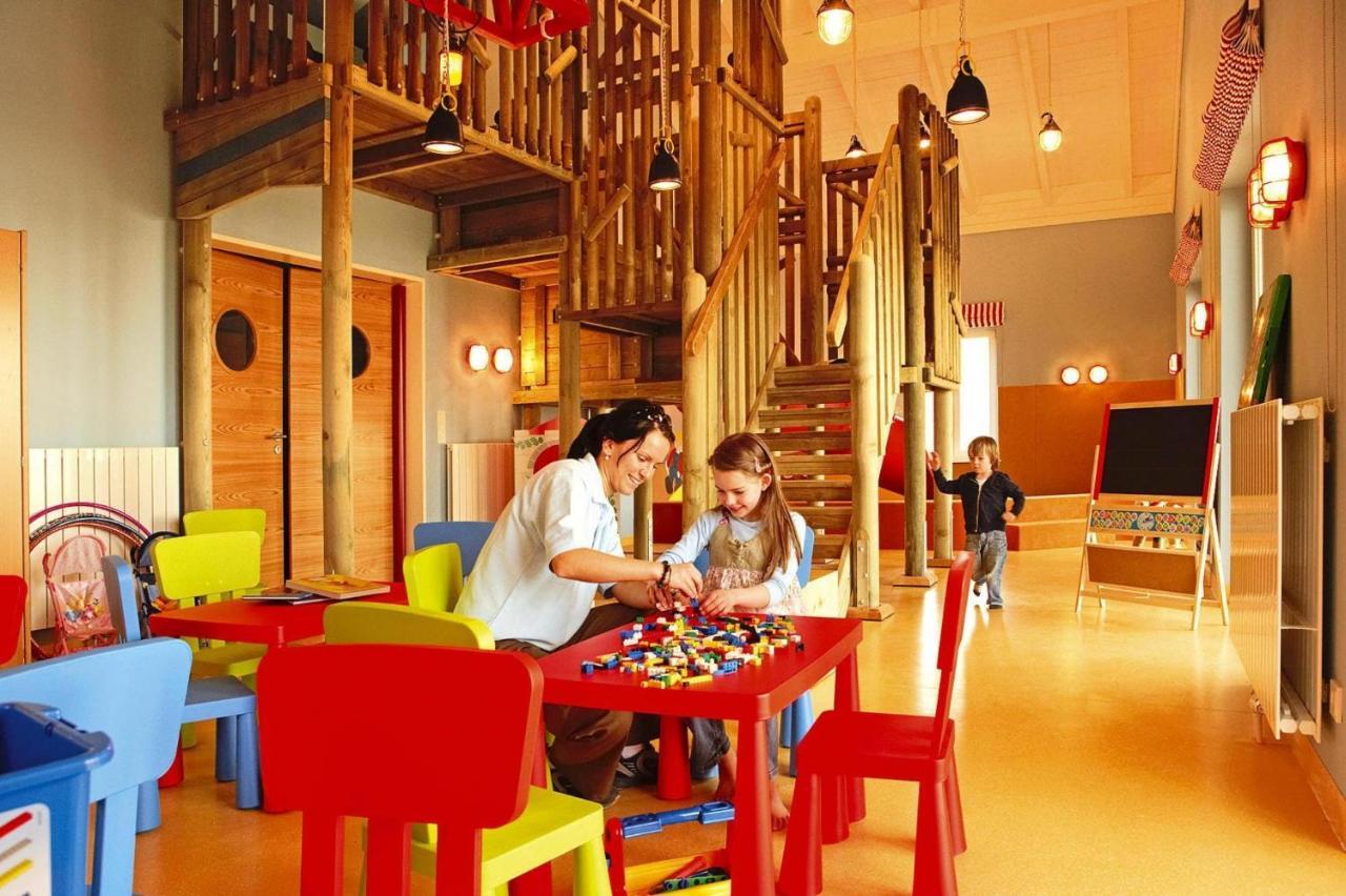 Resort Dorfhotel Boltenhagen Boltenhagen Extérieur photo
